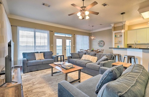 April Sound Casa | Waterfront Lake Conroe Getaway w/ Multiple Decks!