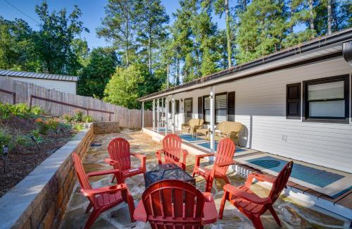 Townville Casa | Waterfront Lake Hartwell Vacation Rental with Dock!