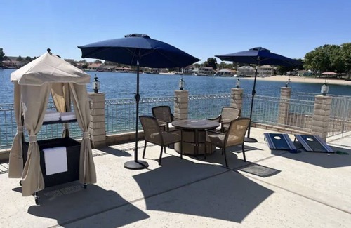 Silver Lakes Country Club Casa | Waterfront Lake House Gameroom Fishing