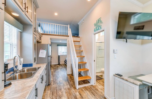 Sherrills Ford Cabaña | Waterfront Lake Norman Cabin w/ Screened Porch!
