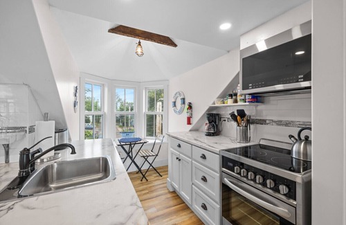 Queens Square Condominio | Waterfront Loft Deluxe Penthouse Downtown Ch'town