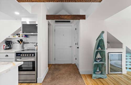 Queens Square Condominio | Waterfront Loft Deluxe Penthouse Downtown Ch'town