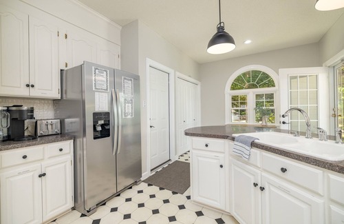 Myrick Estates Casa | 💥Waterfront💥Luxury HotTub🥇 Kayaks & Paddleboards 💥Pet Friendly, Game Room!