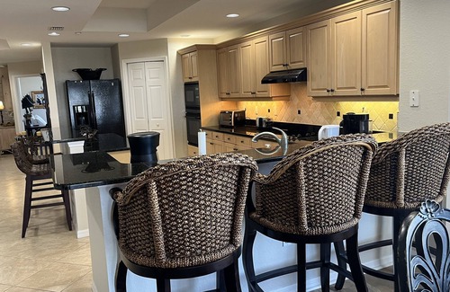 Belle Vista Condominio | Waterfront Luxury Bella Marguerite Condo - St Pete Beach near Don Cesar Resort