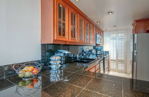 Marina del Rey Condominio | Waterfront Marina Del Rey Condo, Walk to Beach