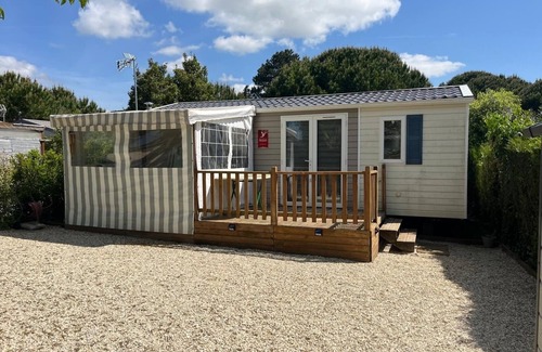 Fouras Casa | Waterfront mobile home Port des Barques 17 (in residential park)