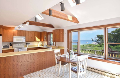South Orleans Casa | Waterfront on Pleasant Bay!