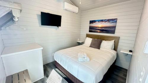 Gilchrist Casa | Waterfront on the Bay with Great Fishing