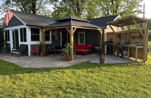 Bayberry Casa | Waterfront!Outdoor living! Canoe kayaks paddleboard 60 ft dock Newly Renovated