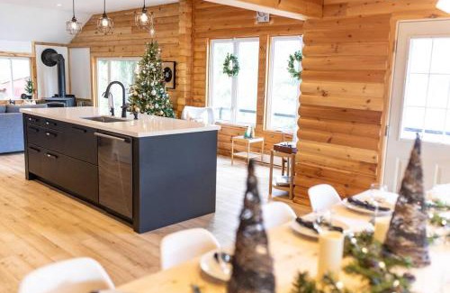 Irondale Chalet De Esquí | Waterfront private cottage on Koshlong Lake