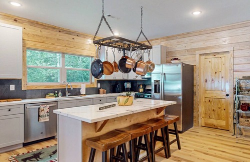 Greenville Cabina | Waterfront-Private Dock-Large Group