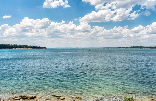 Canyon Lake Cabaña | WATERFRONT private cottage with SPRING FED GROTTO