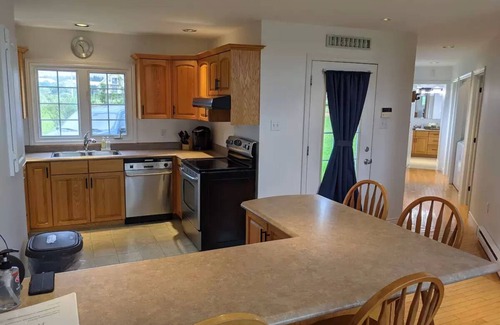 New London Cabaña | Waterfront Property in New London