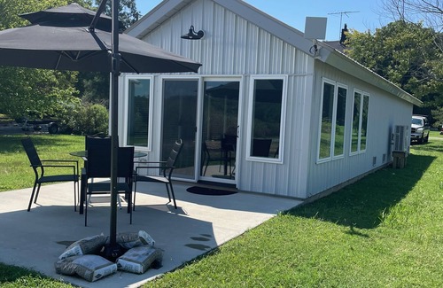 Cambridge Cabaña | Waterfront property with private boat ramp and new dock!