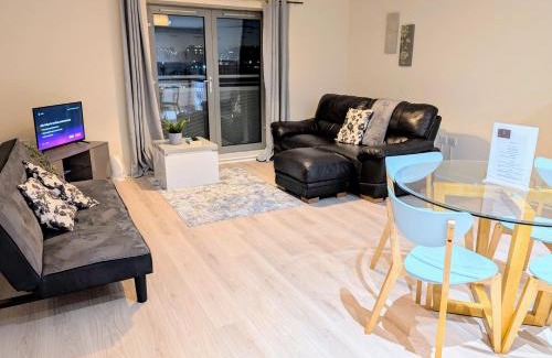 Newcastle-upon-Tyne Apartamento | Waterfront Quayside Apartment with secure parking & lift, Ideal for Mobility Users