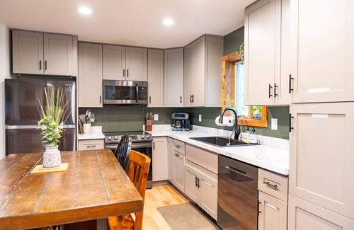 Matamoras Casa | Waterfront Ranch on The Delaware River
