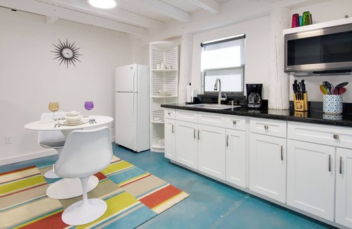 Arroyo City Apartamento | 'Soleil Suite' Studio w / Grill & Arroyo River Pier!