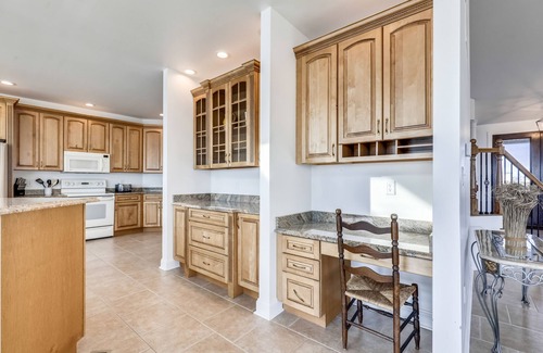 West Ocean City Casa | Waterfront Secured Compound in West Ocean City: Your Dream Escape