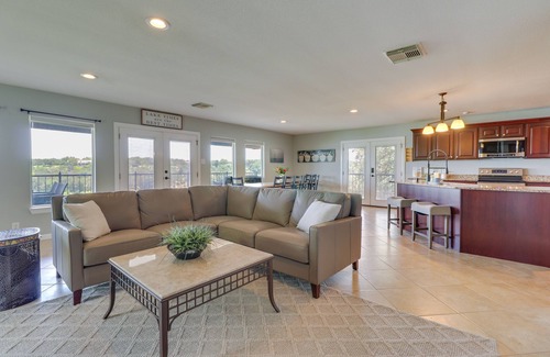 Spicewood Casa | Waterfront Spicewood Home: Deck, Fire Pit & Grill