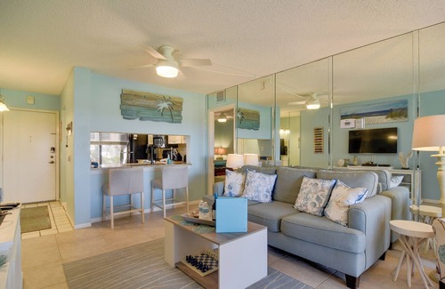 Isla del Sol Villa | Waterfront St Petersburg Villa w/ Free WiFi