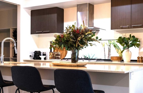 Maroochydore Casa | Waterfront Stay at Sunshine Villa