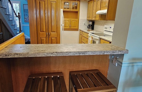 Apollo Beach Casa | WATERFRONT townhome in Apollo Beach; community pool, short walk to restaurants!