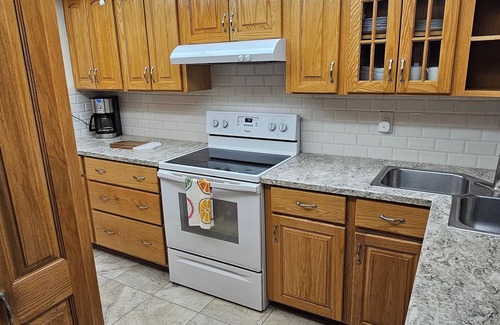 Apollo Beach Casa | WATERFRONT townhome in Apollo Beach; community pool, short walk to restaurants!