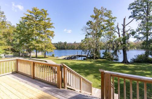 Rocky Point Casa | Waterfront Treehouse on the Cape Fear with Dock