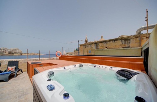 Valletta Casa | Waterfront Valletta House