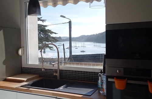 Logonna-Daoulas Villa | Villa with panoramic sea view
