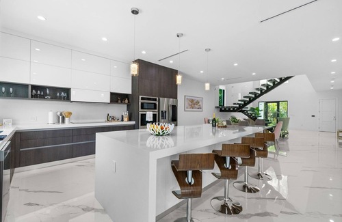 Riverside Park Villa | Waterfront Villa w/ Heated Pool + 60’ Dock