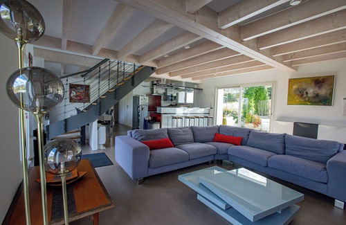 Bayonne Casa | Waterfront villa - Swimming pool and tennis court