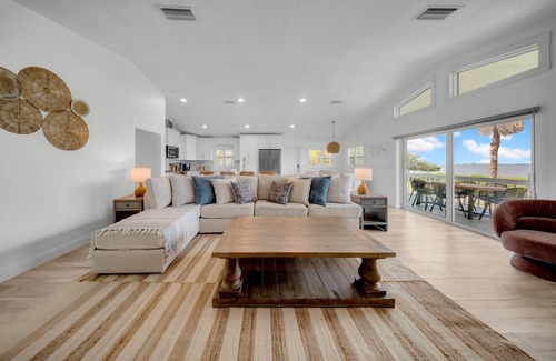 Crystal Beach Casa | Waterfront Villa w/Hot Tub Game Room Kayaks Bikes