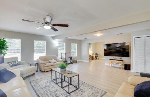 Orient Park Casa | Waterfront Villa with Pool about 5 Mi to Ybor City!