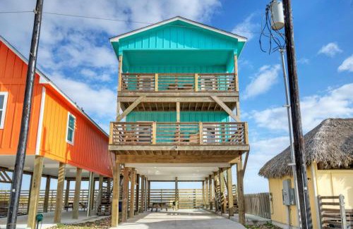 Flour Bluff Casa | Waterfront w Bay Views Shared Pool Boat Dock Marlin Madness by AvantStay