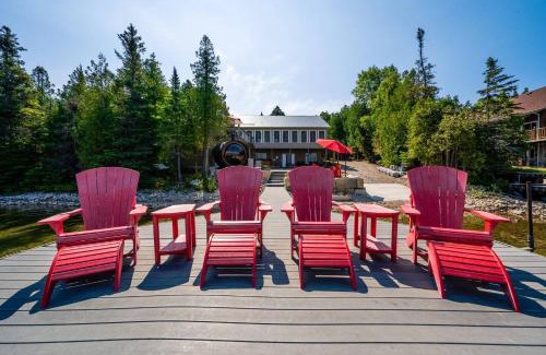Northern Bruce Peninsula Casa | Waterfront W Sauna, Hot Tub & Boat Slip
