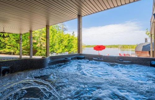 Northern Bruce Peninsula Casa | Waterfront W Sauna, Hot Tub & Boat Slip