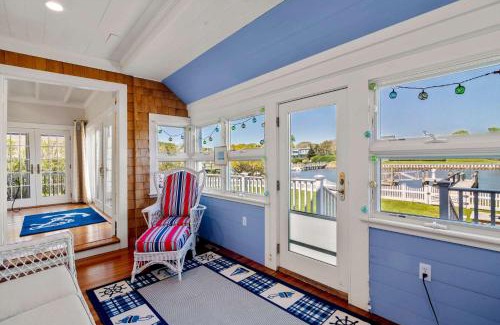 Centerville Casa | Waterfront Walk to Beach