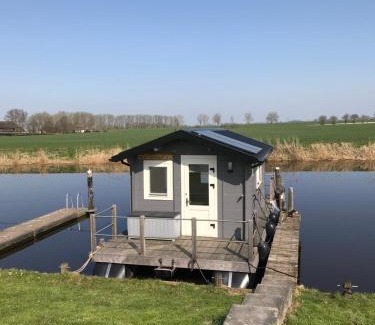 Feerwerd Cabina | Waterhut 2 Aduarderzijl
