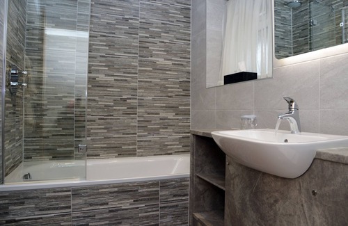 Betws-Y-Coed Hotel | Waterloo Hotel Lodge