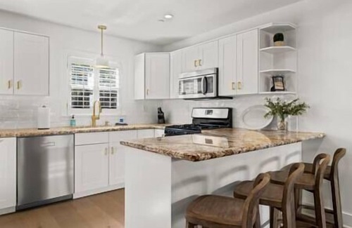 Carpinteria Apartamento | El centro de retiro de lujo en el corazón de Carpinteria