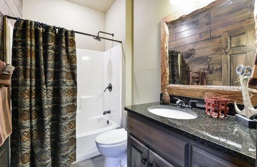 Indian Point Casa | WaterMill Cove Resort Lakefront Lodge By Silver Dollar City 2 POOLS Dock