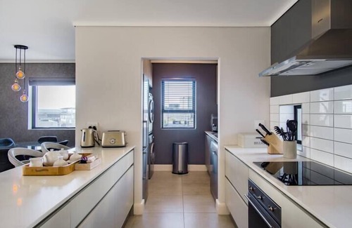 Century City Apartamento | Waters Edge 521