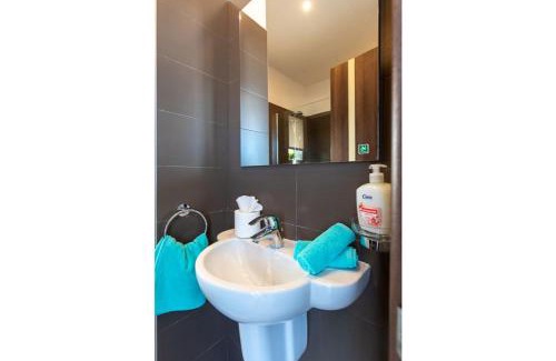 San Tumas Apartamento | Waters-Edge Complex