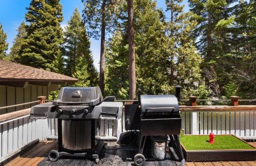 Tahoma Casa | Waters Edge Oasis - Shared Pool & Pier Access