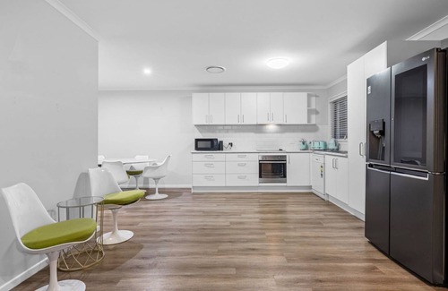 Pottsville Casa | Waterside Retreat Pottsville - Pet Friendly