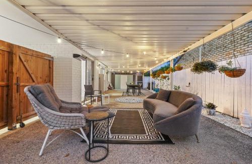 Pottsville Casa | Waterside Retreat Pottsville - Pet Friendly