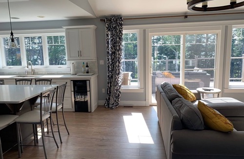 Cornwall Casa | Waterview 5 bedroom home. Sleeps 10