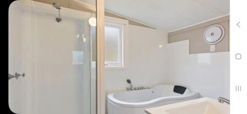 Strahan Apartamento | Waterview at Lettes Bay