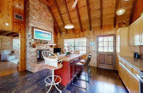 Cocoa Casa | Waterview home w/shared boat access, pier fishing, AC, W/D, WiFi